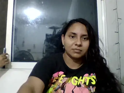 Snapshot of Anny-e4rtstar chatting on December 2025 06:50:01 AM Anny-e4rtstar online show from December 2025 06:50:01 AM