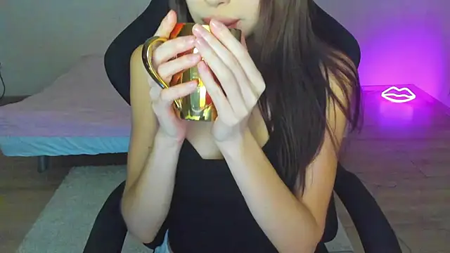 ufizuf online show from December 2025 09:02:01 AM