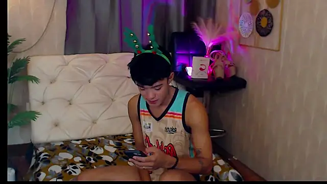 robin hotcummerx online show from December 2025 05:34:01 AM