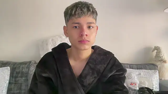 Snapshot of Andy_Belier23 chatting on January 2026 12:53:01 PM Andy Belier23 online show from January 2026 12:53:01 PM