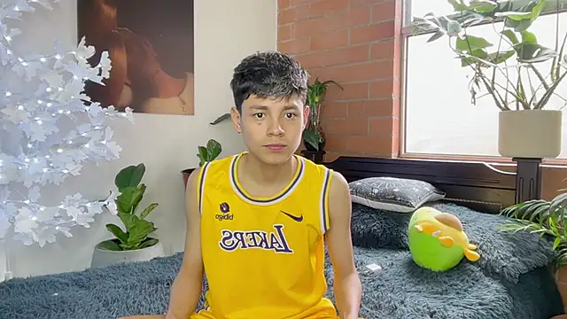 Snapshot of Andy_Belier23 chatting on February 2026 04:43:02 PM Andy Belier23 online show from February 2026 04:43:02 PM