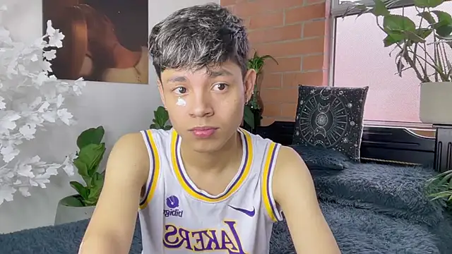 Snapshot of Andy_Belier23 chatting on February 2026 01:28:02 PM Andy Belier23 online show from February 2026 01:28:02 PM