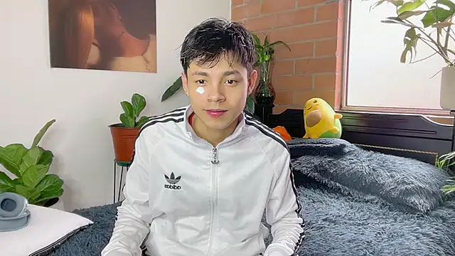 Snapshot of Andy_Belier23 chatting on February 2026 01:40:01 PM Andy Belier23 online show from February 2026 01:40:01 PM