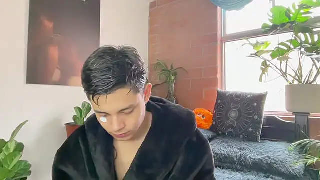 Snapshot of Andy_Belier23 chatting on February 2026 12:34:01 PM Andy Belier23 online show from February 2026 12:34:01 PM