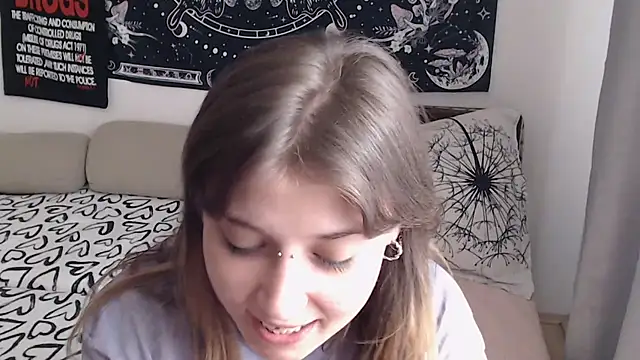 AlienforTwenty online show from July 2026 01:46:02 PM