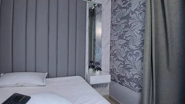 Snapshot of beautifulgirl4u_ chatting on June 2026 02:24:02 AM beautifulgirl4u online show from June 2026 02:24:02 AM