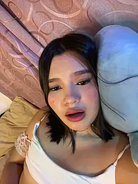 Snapshot of karii__ chatting on December 2025 11:55:02 PM karii online show from December 2025 11:55:02 PM