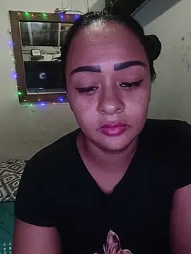 Snapshot of Karen_Kemmerr chatting on December 2025 01:44:01 AM Karen Kemmerr online show from December 2025 01:44:01 AM