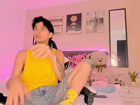 Snapshot of back_thomson chatting on February 2026 07:23:02 PM back thomson online show from February 2026 07:23:02 PM