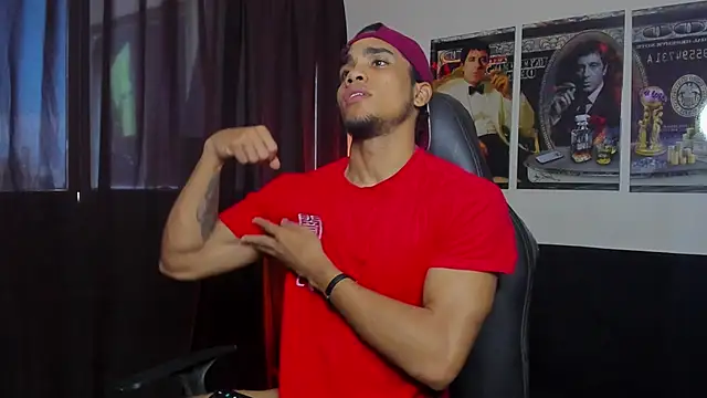 Snapshot of Dustyn_Michelle1 chatting on January 2026 07:18:01 PM Dustyn Michelle1 online show from January 2026 07:18:01 PM