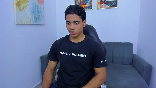 Snapshot of Dustyn_Michelle1 chatting on February 2026 02:10:01 PM Dustyn Michelle1 online show from February 2026 02:10:01 PM