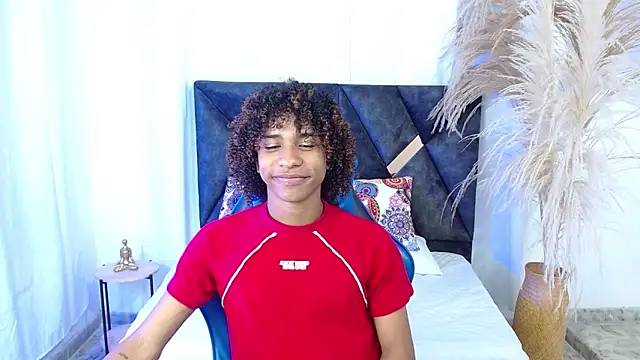 Snapshot of angelll18_ chatting on January 2026 08:24:02 PM angelll18 online show from January 2026 08:24:02 PM