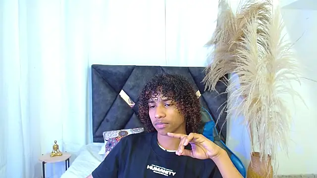 Snapshot of angelll18_ chatting on February 2026 08:49:01 PM angelll18 online show from February 2026 08:49:01 PM