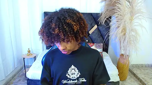 Snapshot of angelll18_ chatting on February 2026 09:21:01 PM angelll18 online show from February 2026 09:21:01 PM