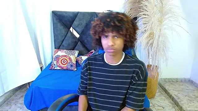 Snapshot of angelll18_ chatting on March 2026 08:15:02 PM angelll18 online show from March 2026 08:15:02 PM