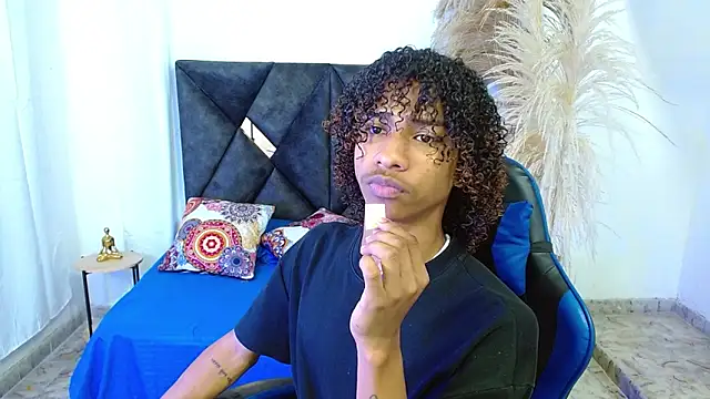 Snapshot of angelll18_ chatting on March 2026 08:49:03 PM angelll18 online show from March 2026 08:49:03 PM