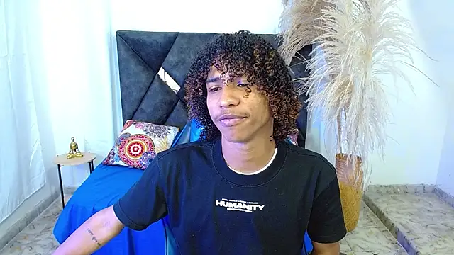 Snapshot of angelll18_ chatting on March 2026 08:57:01 PM angelll18 online show from March 2026 08:57:01 PM