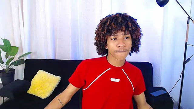 Snapshot of angelll18_ chatting on March 2026 01:29:02 PM angelll18 online show from March 2026 01:29:02 PM