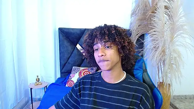 Snapshot of angelll18_ chatting on March 2026 08:35:02 PM angelll18 online show from March 2026 08:35:02 PM