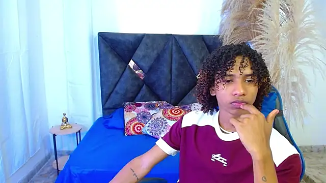 Snapshot of angelll18_ chatting on March 2026 08:31:01 PM angelll18 online show from March 2026 08:31:01 PM