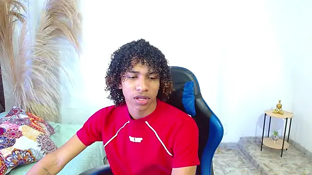 angelll18  online show from May 2026 09:09:01 PM