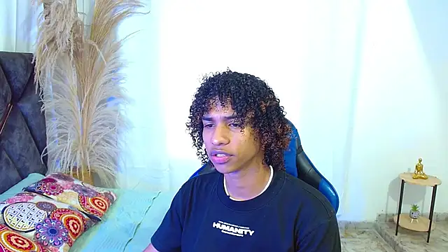 angelll18  online show from May 2026 08:58:01 PM
