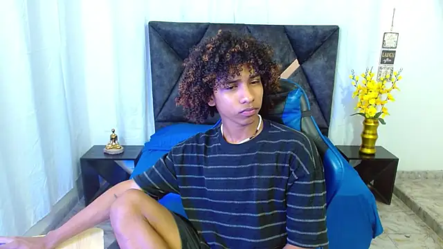 angelll18  online show from July 2026 08:46:02 PM
