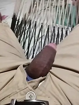 Snapshot of thsexo chatting on December 2025 02:05:02 AM thsexo online show from December 2025 02:05:02 AM