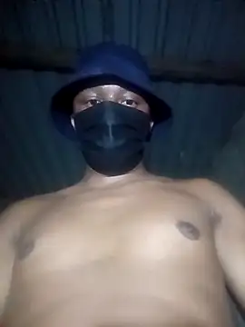 Snapshot of THErealHeat chatting on February 2026 09:52:01 PM THErealHeat online show from February 2026 09:52:01 PM