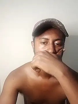 Snapshot of golosos2331 chatting on December 2025 08:36:02 PM golosos2331 online show from December 2025 08:36:02 PM