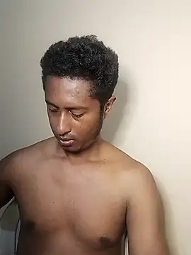 Snapshot of golosos2331 chatting on December 2025 12:05:02 AM golosos2331 online show from December 2025 12:05:02 AM