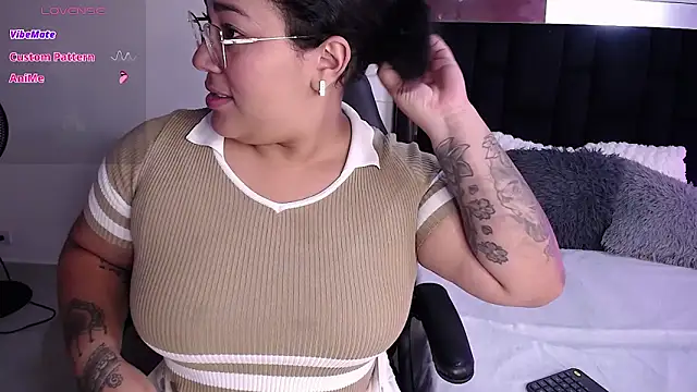 Snapshot of CataleyaRoselle chatting on February 2026 04:59:01 PM CataleyaRoselle online show from February 2026 04:59:01 PM