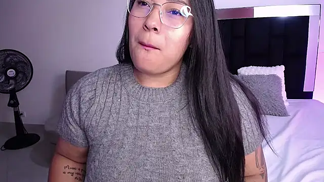 Snapshot of CataleyaRoselle chatting on February 2026 03:29:02 PM CataleyaRoselle online show from February 2026 03:29:02 PM