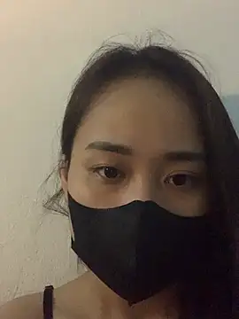 NinaBaby22 online show from May 2026 07:33:01 PM