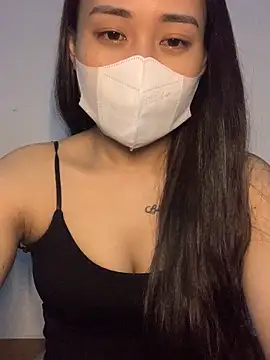 NinaBaby22 online show from May 2026 05:32:02 PM