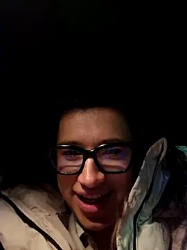 Snapshot of MiraBennet chatting on January 2026 06:13:01 PM MiraBennet online show from January 2026 06:13:01 PM