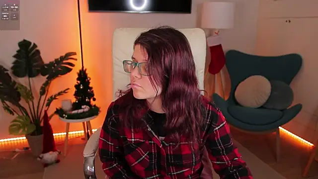 Snapshot of Ariell_Mini chatting on December 2025 06:41:02 AM Ariell Mini online show from December 2025 06:41:02 AM