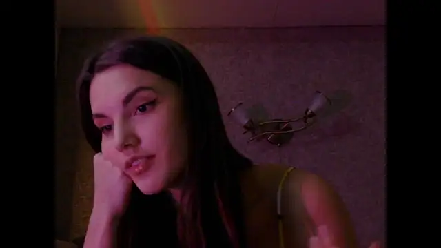 Snapshot of bellamwah chatting on December 2025 07:09:01 PM bellamwah online show from December 2025 07:09:01 PM