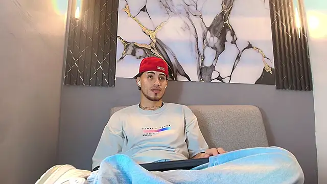 Snapshot of DAVIN_01 chatting on December 2025 12:09:01 PM DAVIN 01 online show from December 2025 12:09:01 PM