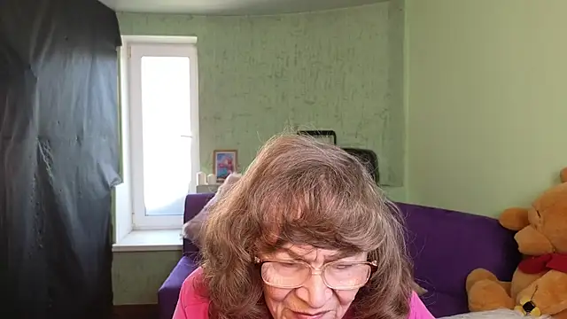 Betty Bricks online show from May 2026 01:52:02 PM