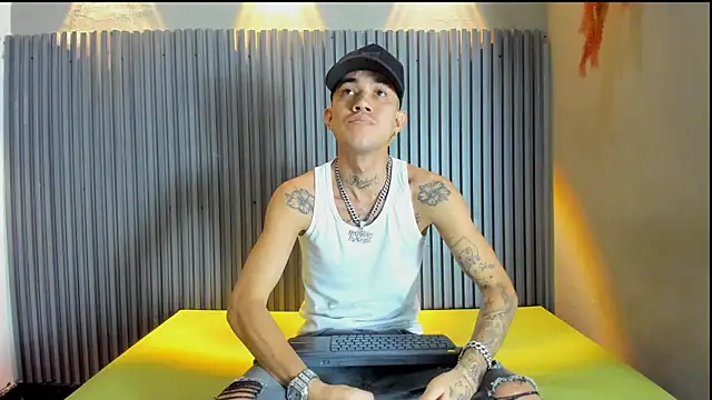 AYALA TATTOO online show from December 2025 07:41:02 PM