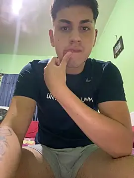 Snapshot of facundoociroo chatting on February 2026 12:52:02 AM facundoociroo online show from February 2026 12:52:02 AM