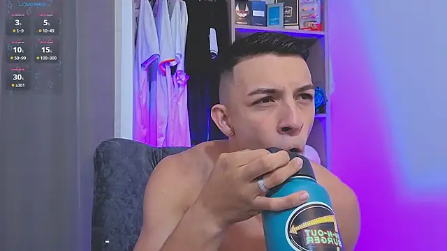 Samuel up01 online show from March 2026 01:11:01 AM