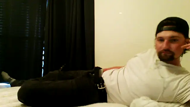 In tandem online show from March 2026 09:31:01 PM