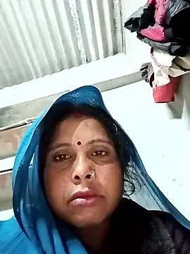 Snapshot of Shreya_pandit chatting on January 2026 12:45:02 AM Shreya pandit online show from January 2026 12:45:02 AM