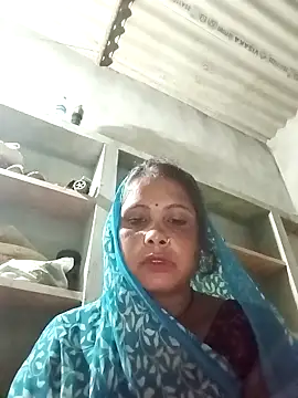 Snapshot of Shreya_pandit chatting on February 2026 11:03:02 PM Shreya pandit online show from February 2026 11:03:02 PM