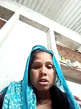 Snapshot of Shreya_pandit chatting on February 2026 11:52:01 PM Shreya pandit online show from February 2026 11:52:01 PM