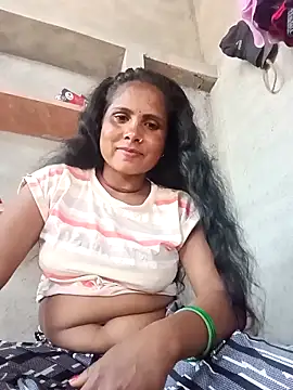 Snapshot of Shreya_pandit chatting on February 2026 05:47:01 AM Shreya pandit online show from February 2026 05:47:01 AM