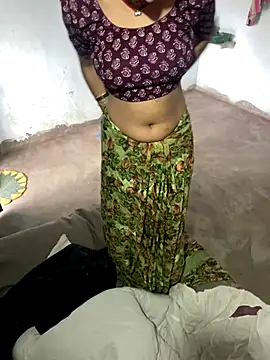 Snapshot of Pooja_Love143 chatting on January 2026 09:11:01 AM Pooja Love143 online show from January 2026 09:11:01 AM