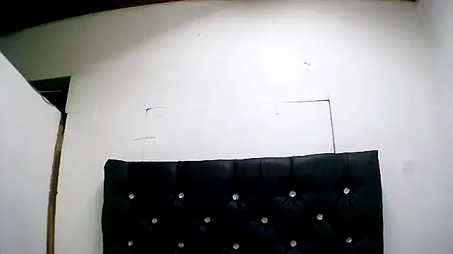 Snapshot of THICKBARBIE32 chatting on February 2026 02:50:02 AM THICKBARBIE32 online show from February 2026 02:50:02 AM